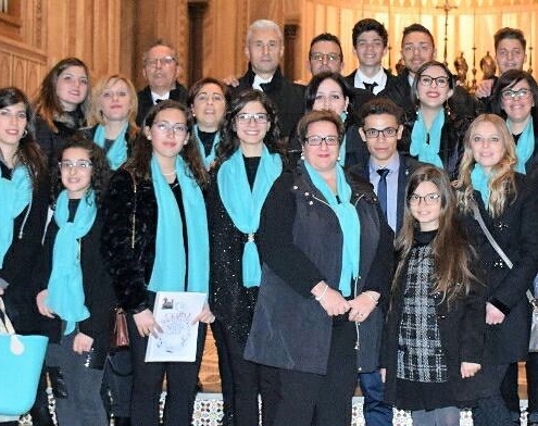 <h4>SANTA ROSALIA</h4></br><p>Prizzi</p> 4 Foto coro 1