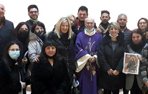<h4>BEATA MADRE SPERANZA</h4></br><p>Canicattì</p> 1 coro BEATA MADRE SPERANZA
