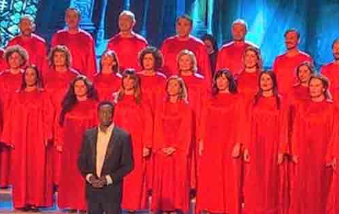 <h4>AMAZING GRACE GOSPEL CHOIR</h4></br><p>Roma</p> 10 coro 2