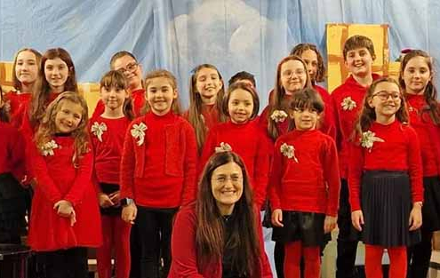 <h4>Coro di voci bianche FILIPPO CORTESE</h4></br><p>Giovinazzo (BA)</p> 4 coro